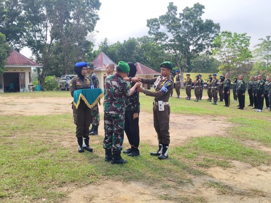 Babinsa Koramil 04/Limapuluh Hadiri Upacara Pembukaan Pembaretan SMK Taruna Taruni Satria