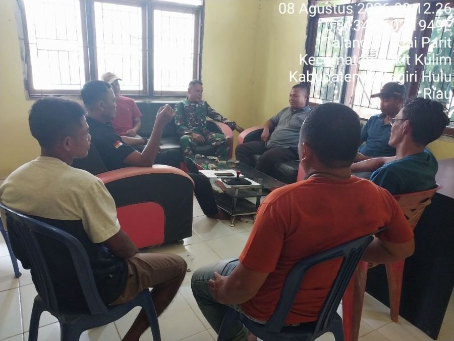Babinsa Koramil 04/Pasir Penyu Himbau Masyarakat Cegah Karhutla: Jangan Buka Lahan dengan Cara Dibak