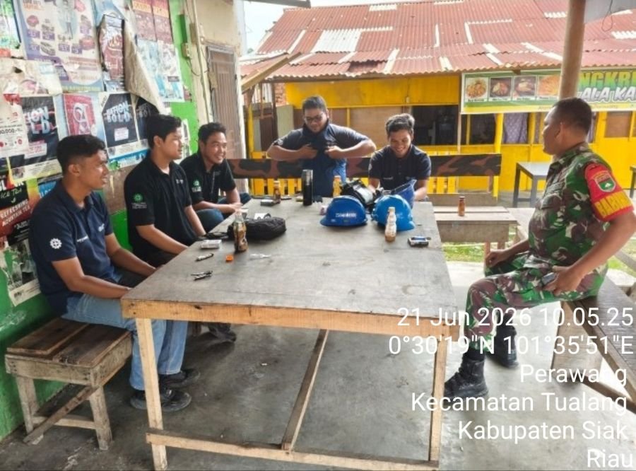Babinsa Koramil 04/Perawang, Serka Abdon Perkuat Kedekatan Warga Lewat Komsos Lapangan