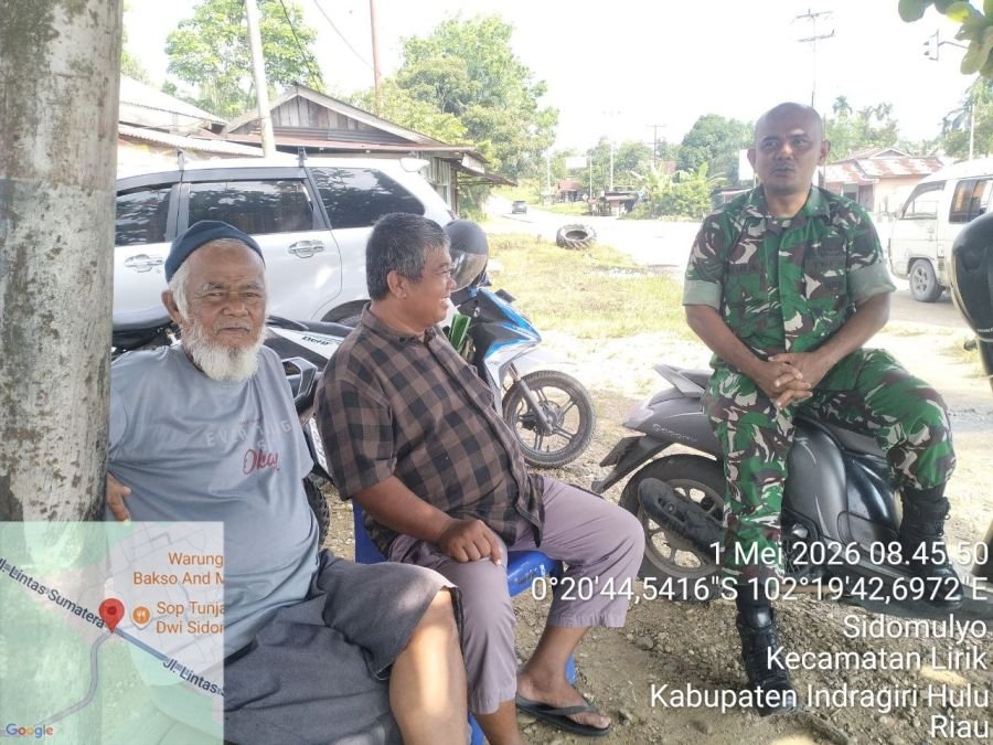 Babinsa Koramil 04/PP Dim 0302/Inhu Menghibau Kepada Masyarakat Untuk Tetap Jaga Faktor Kesehatan