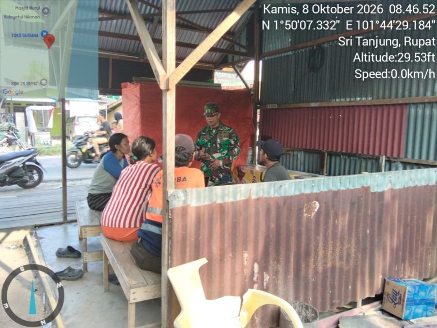 Babinsa Koramil 04/Rupat Perkuat Komsos dan Sinergi Bersama Warga Desa Sri Tanjung