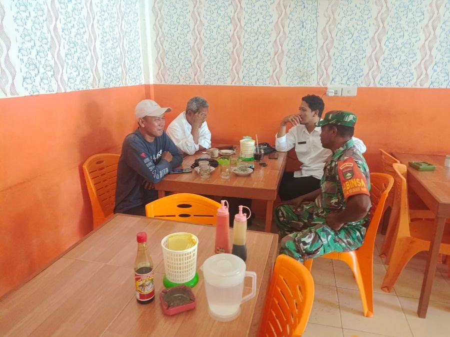 Babinsa Koramil 05/Bukit Batu Tanamkan Nilai-Nilai Pancasila kepada Masyarakat Desa Sungai Selari