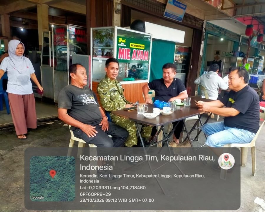 Babinsa Koramil 05/Daik Sosialisasikan Pendaftaran TNI AD kepada Warga Kerandin