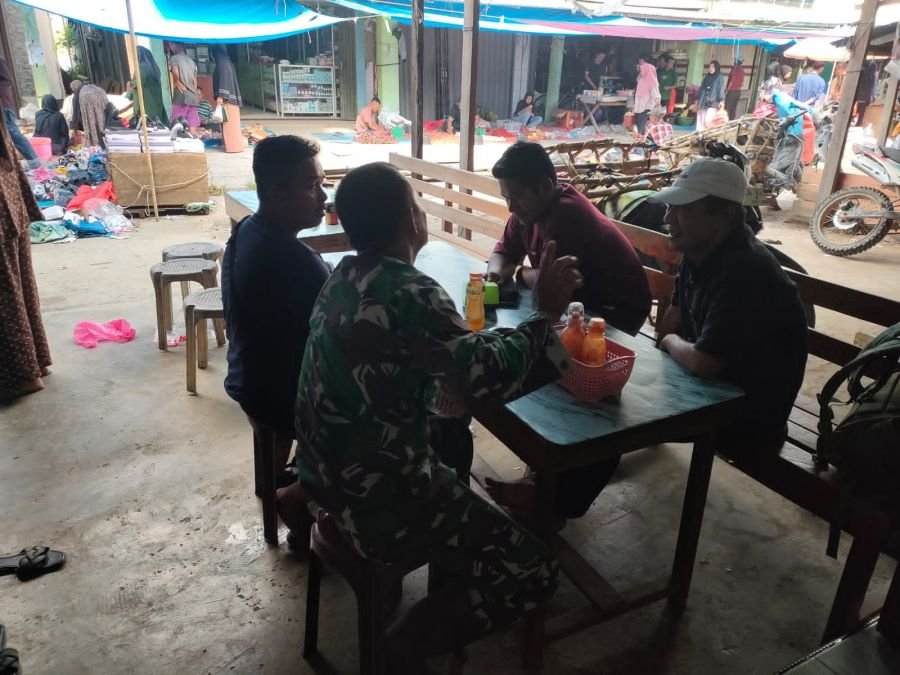 Babinsa Koramil 05/Gas, Kodim 0314/Inhil an. Sertu Rudi Hartono Melaksanakan Pengawasan SDM