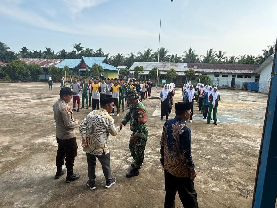BABINSA KORAMIL 05/GAS,  MELAKSANAKAN SELEKSI CALON PASKIBRAKA, DI KELURAHAN TELUK PINANG