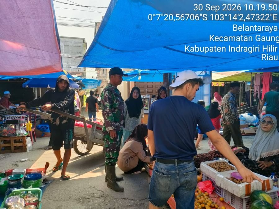BABINSA KORAMIL 05/GAS. SERTU RUDI HARTONO MELAKSANAKAN PENGAWASAN PASAR BELANTARAYA