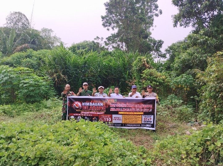 Babinsa Koramil 05/Sail Gencarkan Sosialisasi Pencegahan Karhutla di Sialang Rampai