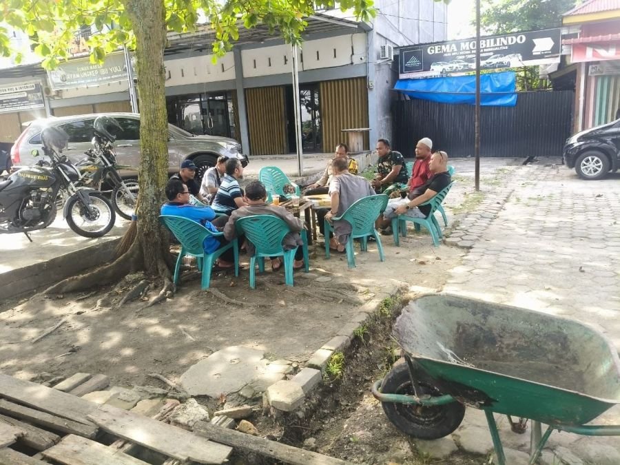 Babinsa Koramil 05/Sail Hadir di Tengah Warga, Perkuat Semangat Kebersamaan Jelang HUT RI ke-81