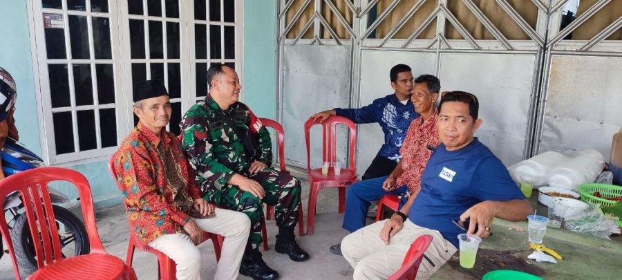 Babinsa Koramil 05/Sail Jalin Keakraban Bersama Masyarakat Kelurahan Pematang Kapau