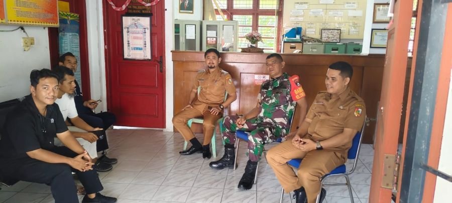 Babinsa Koramil 05/Sail Perkuat Komsos dan Kemanunggalan TNI dengan Masyarakat