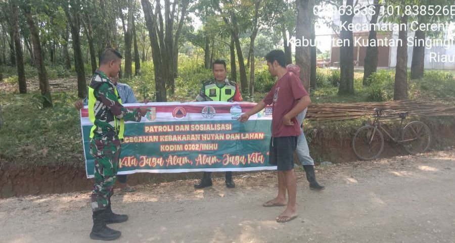 Babinsa Koramil 06 Cerenti Gencarkan Sosialisasi Karhutla di Desa Sikakak