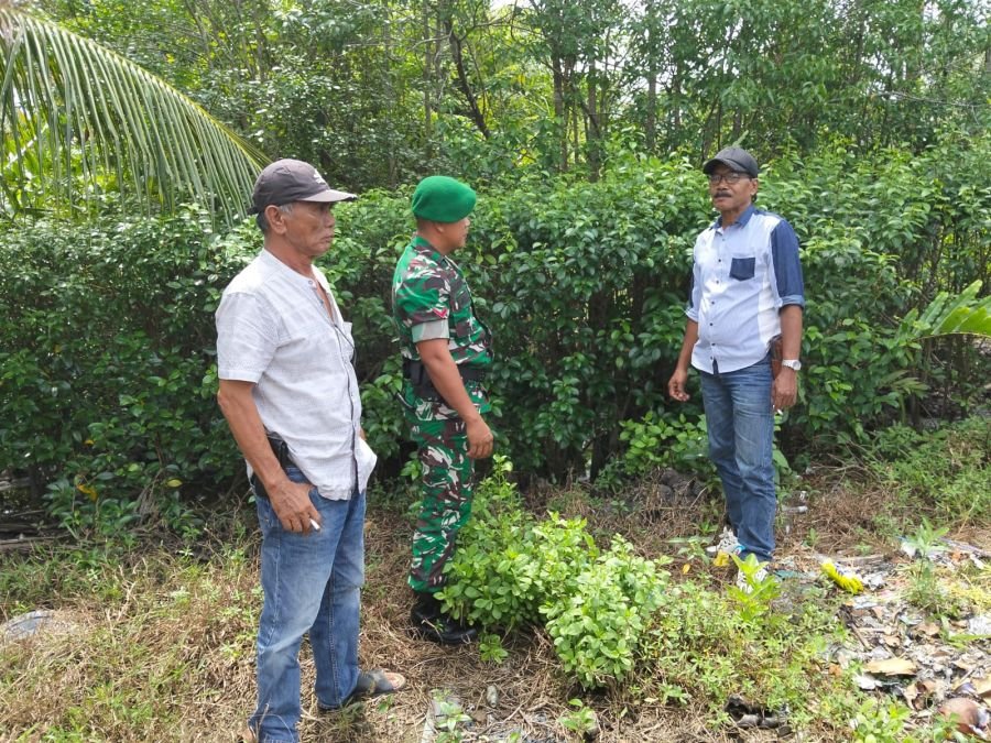 Babinsa koramil 06 /KTM Melaksanakan kegiatan patroli tapal Batas