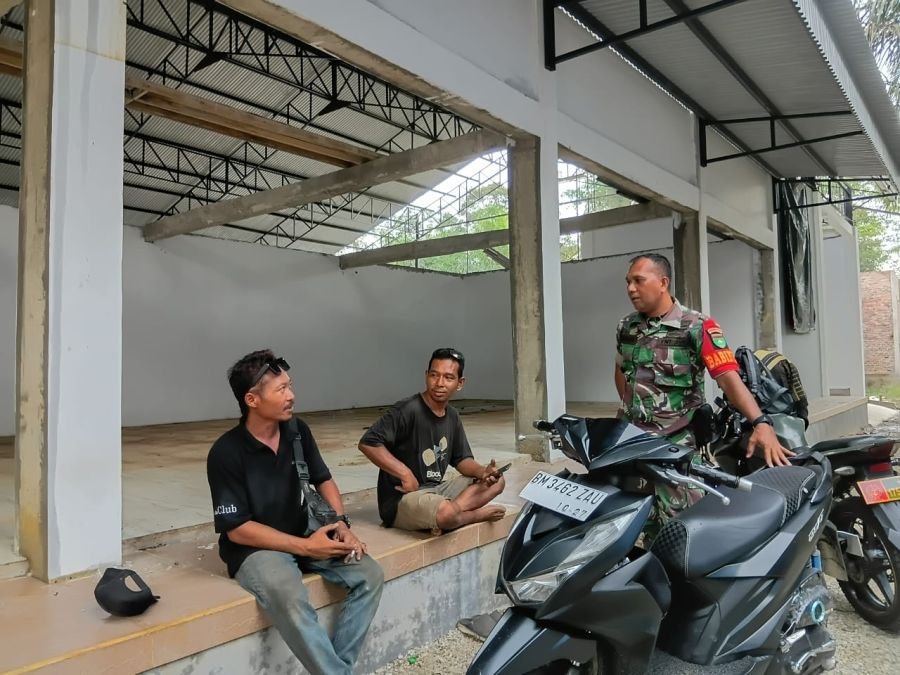 *Babinsa Koramil 06 Siak Hulu Berikan Pemahaman Tentang Bahaya Narkoba Kepada Warga*