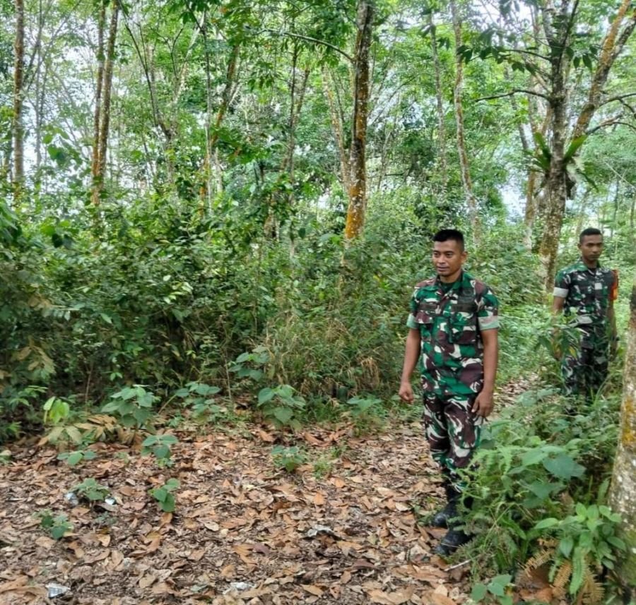Babinsa Koramil 06/Cerenti Aktif Laksanakan Patroli dan Sosialisasi Karhutla Setiap Hari di Wilayah