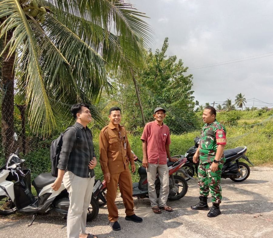 Babinsa Koramil 06/KTM Praka Riski amanda.BB melaksanakan kegiatan Pengawasan SDM komduk