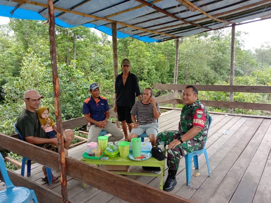 Babinsa Koramil 06/KTM PRAKA RISKI AMANDA BB  Melaksanakan kegiatan Pengawasan SDM Komduk
