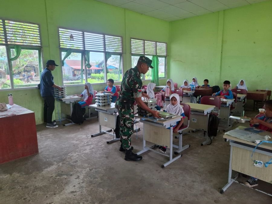 BABINSA KORAMIL 06/KTM PRATU ABDUL FIKRI MELAKSANAKAN KEGIATAN