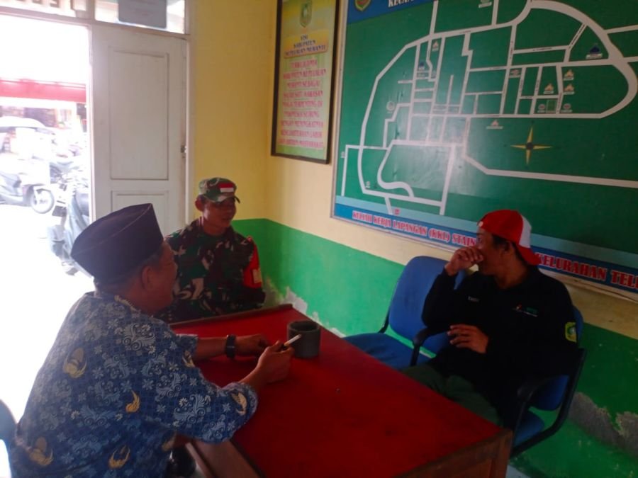 Babinsa Koramil 06/Merbau Perkuat Nilai Kebangsaan Melalui Komsos di Kampung Pancasila