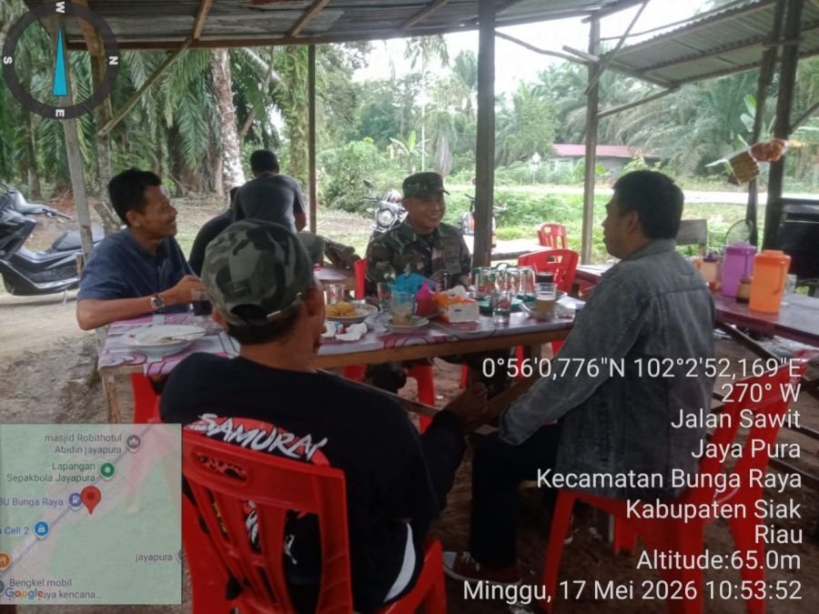 Babinsa Koramil 06/PWK Sabak Auh Sambangi Warga Jayapura, Komsos Perkuat Sinergi TNI dan Masyarakat