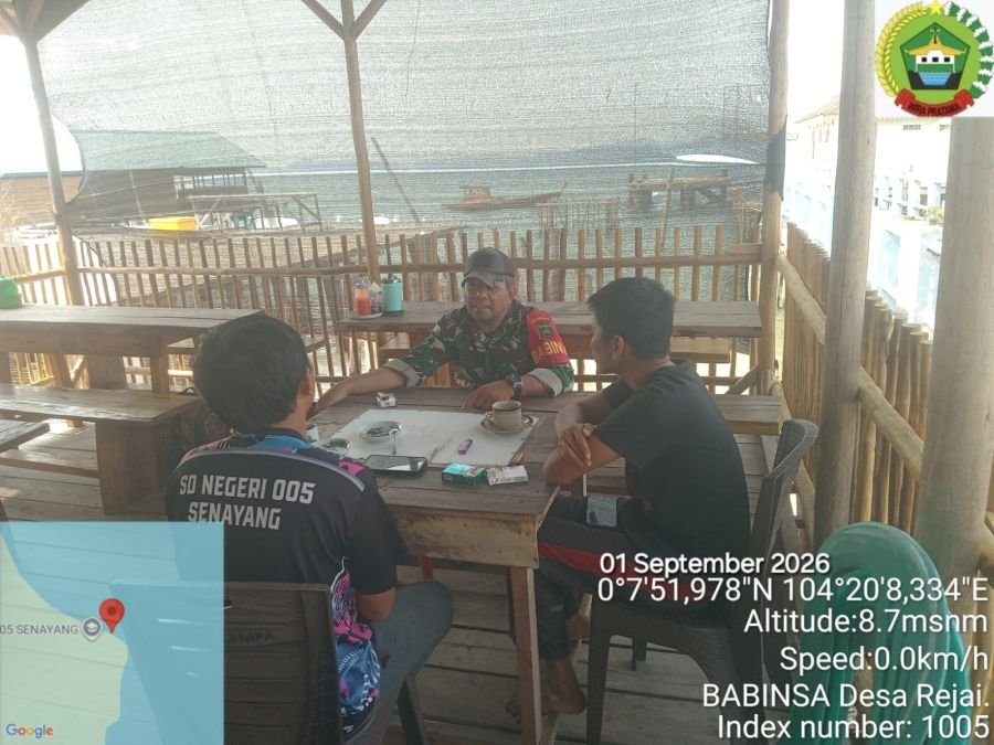 Babinsa Koramil 06/Senayang Ajak Generasi Muda Desa Rejai Bijak Bermedia Sosial