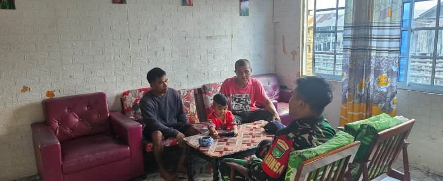 BABINSA KORAMIL 06/SENAYANG AJAK WARGA DESA PENAAH WASPADA RADIKALISME DAN BIJAK BERMEDIA SOSIAL