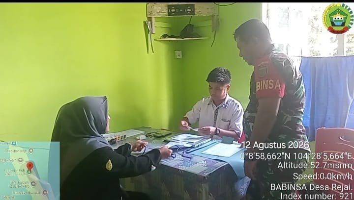 Babinsa Koramil 06/Senayang Bersinergi dengan Puskesmas, Perkuat Pencegahan Penyakit Menular di Desa