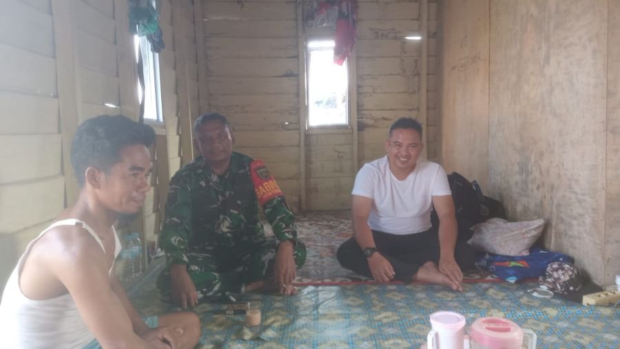 Babinsa Koramil 06/Senayang Perkuat Mitigasi Karhutla di Desa Tajur Biru