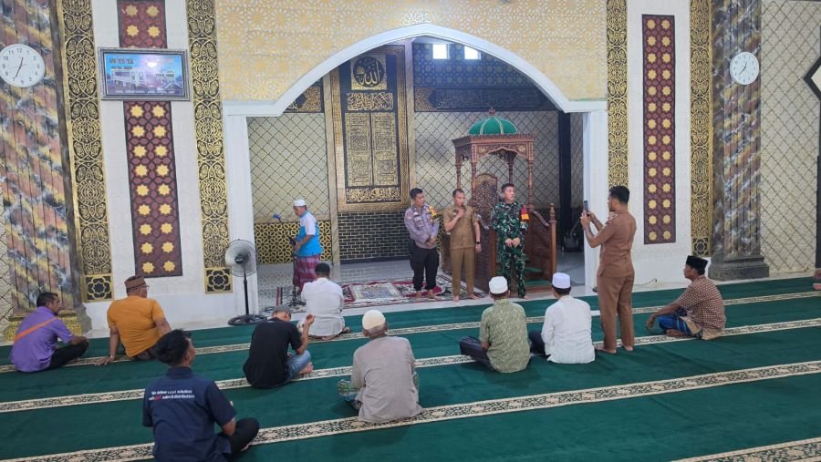 Babinsa Koramil 06/Sukajadi Bersama Tiga Pilar Edukasi Warga Cegah Karhutla