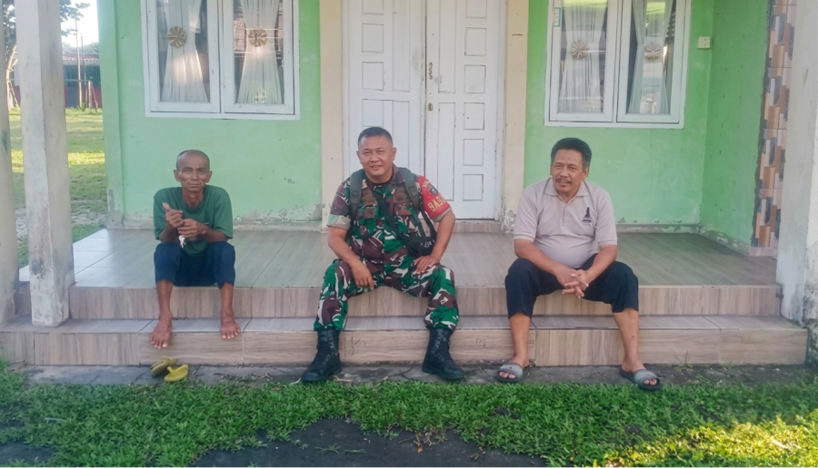 Babinsa Koramil 06/Sukajadi Intensifkan Komsos Bersama RT dan RW