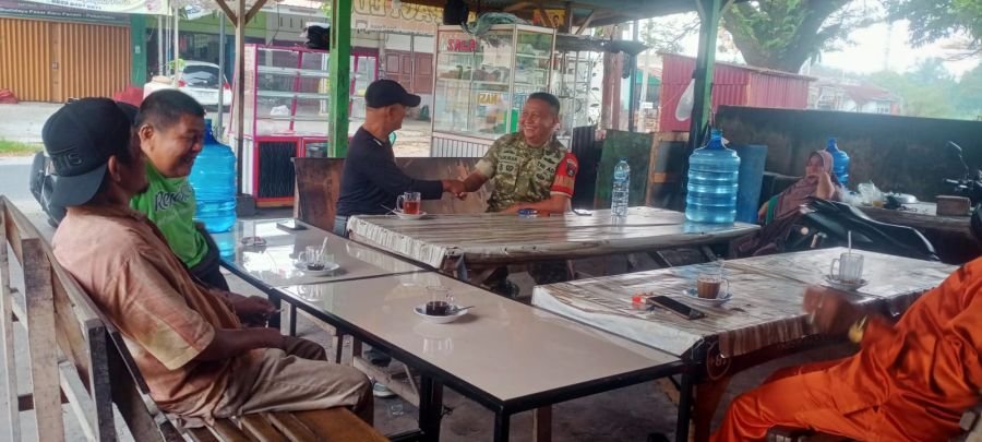 Babinsa Koramil 06/Sukajadi Perkuat Koordinasi Lingkungan untuk Akurasi Data Bansos
