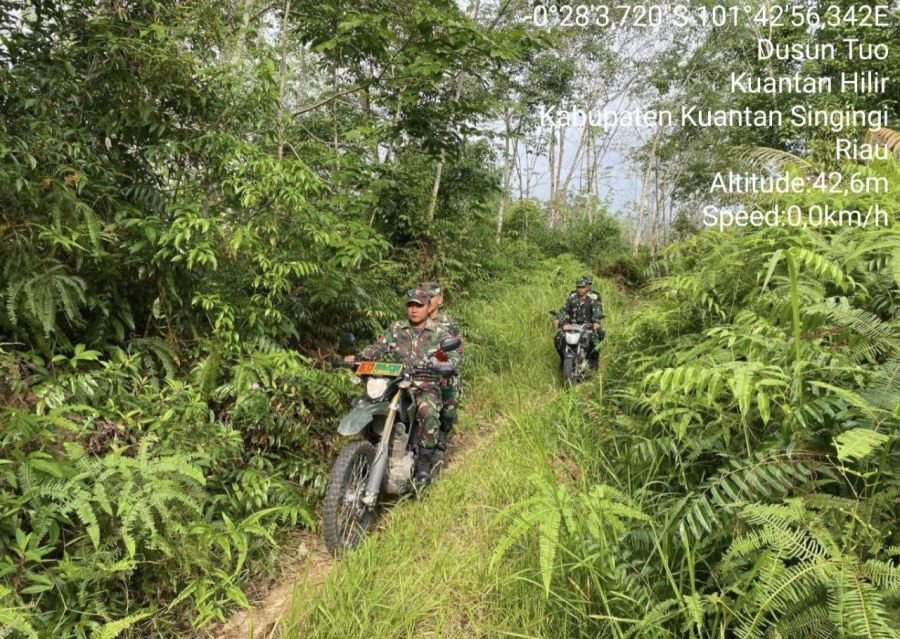 Babinsa Koramil 07/KH Patroli Karhutla, Warga Dusun Tuo Diingatkan Tak Bakar Lahan