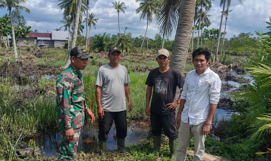 Babinsa Koramil 07/Reteh Edukasi Warga, Desa Pandan Sari Siap Cegah Karhutla