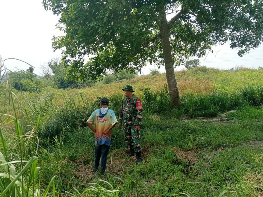 Babinsa Koramil 07/Tenayan Raya Bersama Warga Patroli Cegah Karhutla, Hotspot Nihil