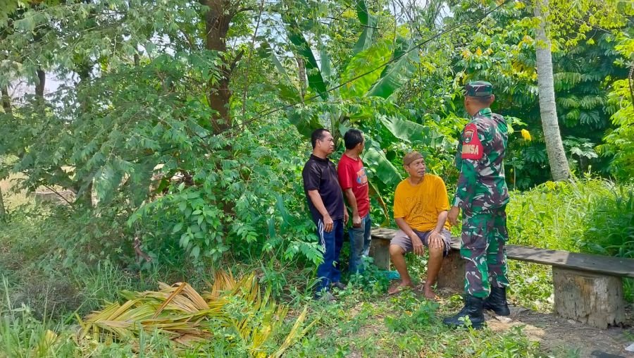 Babinsa Koramil 07/Tenayan Raya Bersama MPA Patroli Karhutla.
