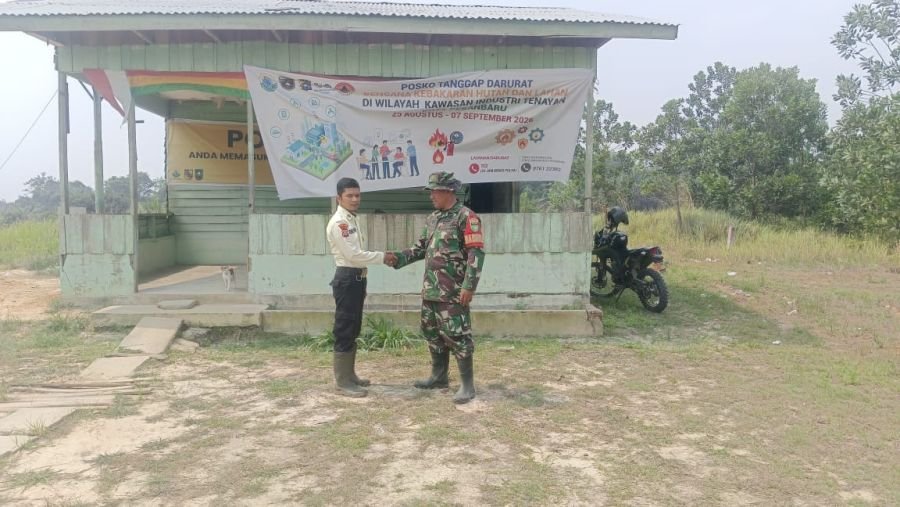Babinsa Koramil 07/Tenayan Raya Gencarkan Patroli Pencegahan Karhutla