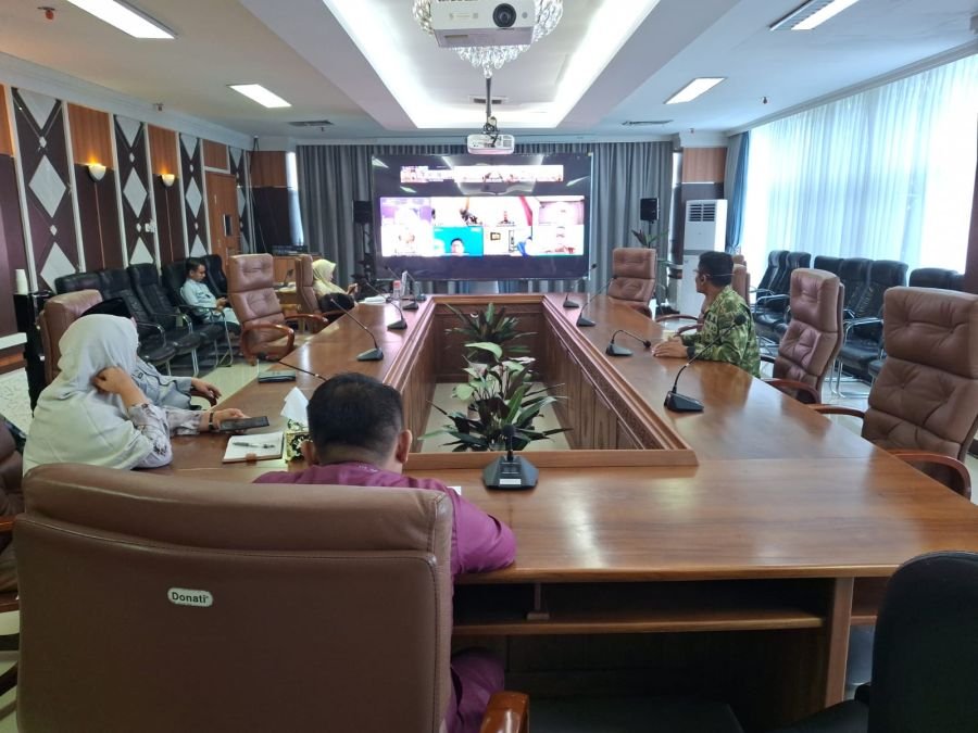Babinsa Koramil 07/TR Kodim 0301/Pekanbaru Ikuti Monitoring Rakor Pengendalian Inflasi Kemendagri