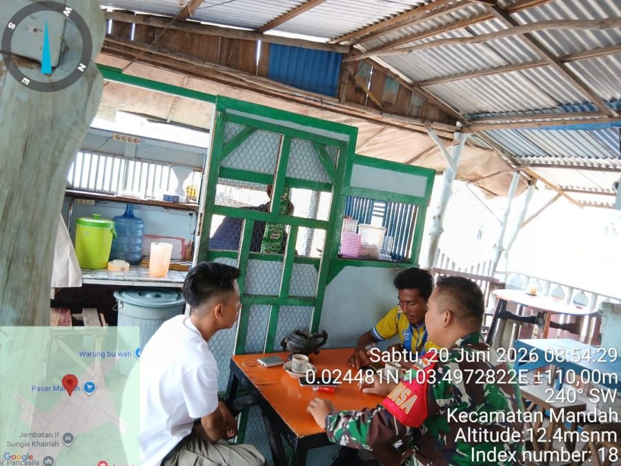 Babinsa Koramil 08/Mandah Gelar Komsos, Tekankan Kekompakan Warga Binaan