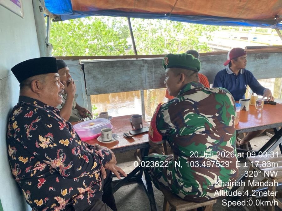 Babinsa Koramil 08/MDH Sosialisasi Ajak Orang Tua Kepada Anak Daftar TNI AD Mengabdi Kepada Negara