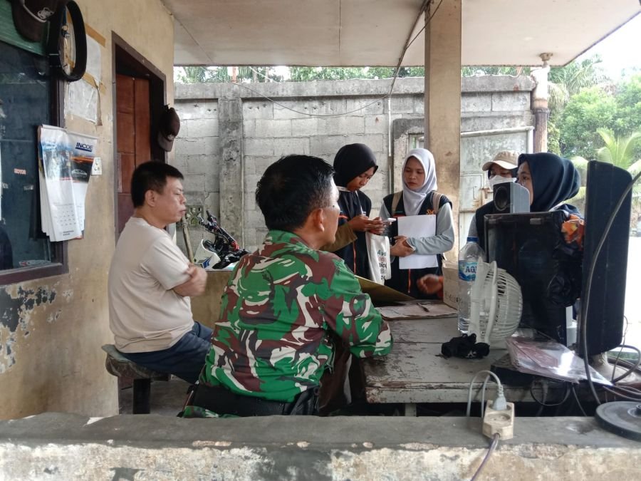 Babinsa Koramil 08/Rumbai Barat Kawal Pendataan BPS Demi Data Pembangunan yang Akurat