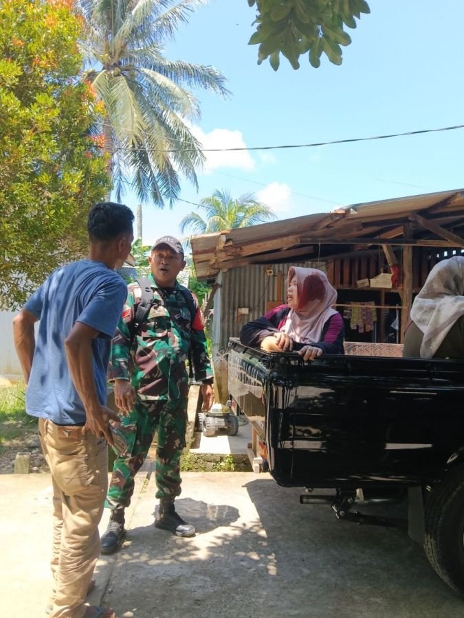 Babinsa Koramil 08/TDN Gelar Komsos, Imbau Warga Jaga Keamanan