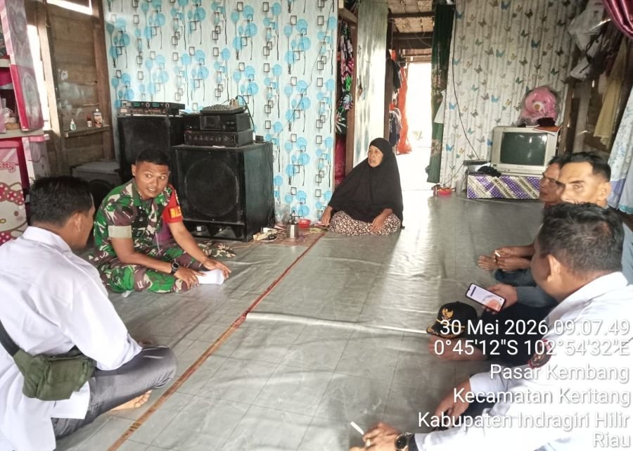 Babinsa Koramil 09/Kemuning Intensifkan Komsos, Pererat Hubungan dengan Warga Binaan