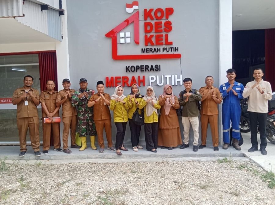 Babinsa Koramil 09/Langgam Dampingi Verval KDKMP 100 Persen di Pelalawan
