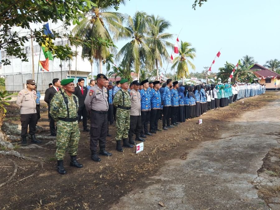 Babinsa Koramil 10/Pelangiran Gelar Upacara HUT RI ke-81 di Kecamatan , Semangat Kedaulatan Menggema