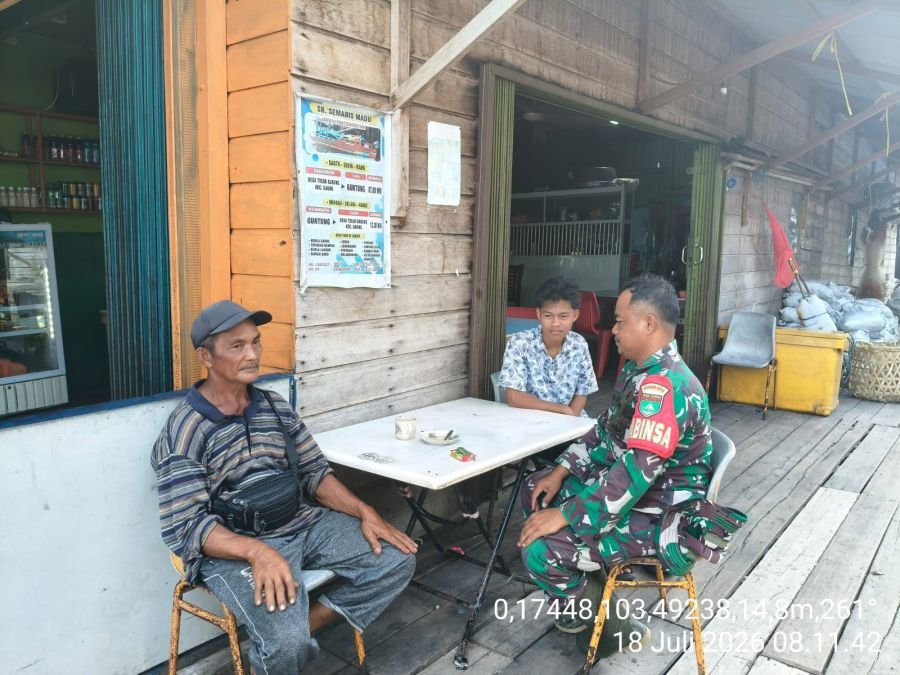Babinsa Koramil 10/Pelangiran Serap Aspirasi Warga, Perkuat Sinergi Jaga Keamanan Lingkungan