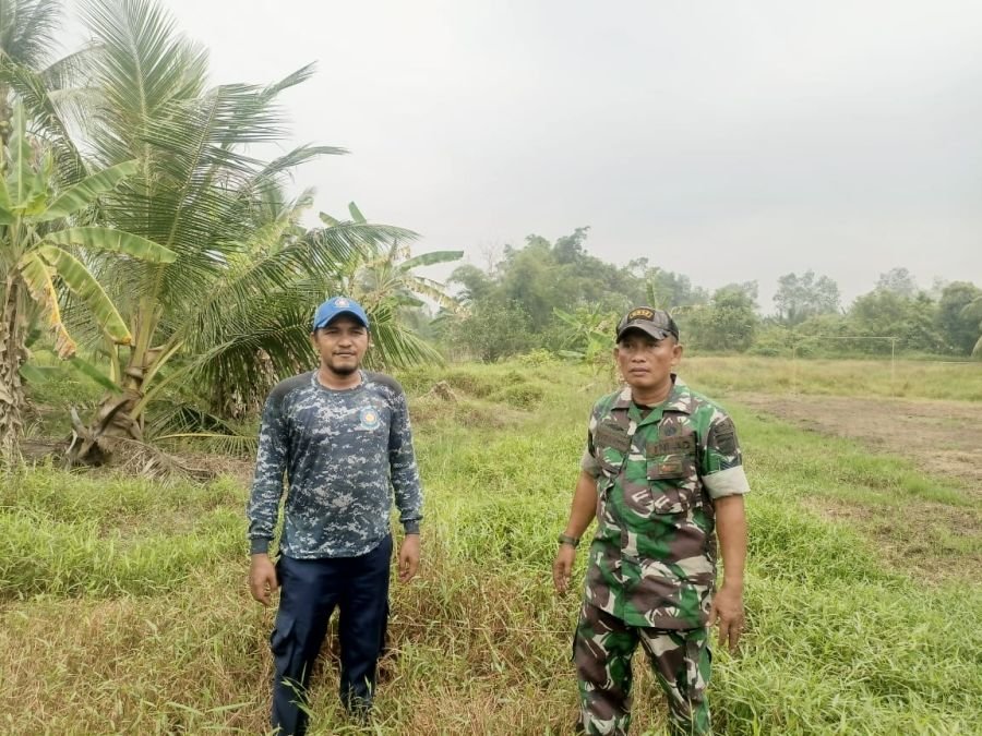 Babinsa Koramil 10/Pelangiran Serma Sugianto Bersama MPA Patroli Sisir Pelangiran, Titik Api Nihil