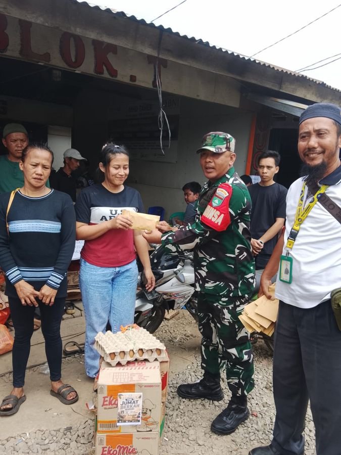 Babinsa Koramil 11/PBR Berikan Dukungan kepada Warga Terdampak Kebakaran di Pulau Burung