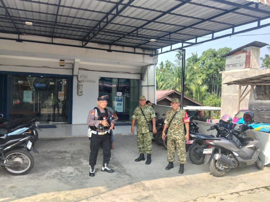 Babinsa Koramil 11/Tbs Sinergi Patroli Bersama Polsek Jaga Keamanan Wilayah*