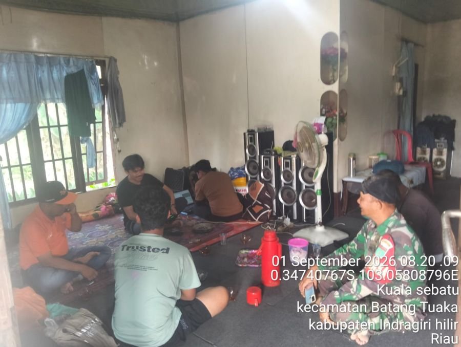 Babinsa Koramil 12/Batang Tuaka Ajak Warga Perkuat Gotong Royong dan Jaga Kamtibmas