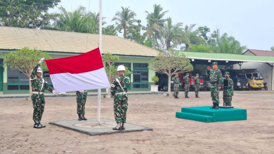 Babinsa Koramil 12/Batang Tuaka Ikuti Upacara Bulanan di Makodim 0314/Inhil