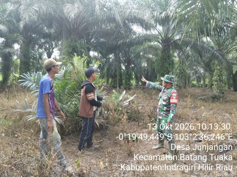 Babinsa Koramil 12/Batang Tuaka Intensifkan Patroli Karhutla di Sungai Junjangan, Titik Api Nihil
